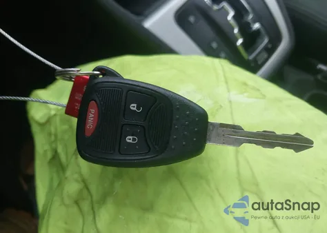 2011 Dodge Caliber Heat z USA, uszkodzony, nr VIN 1B3CB5HA3BD221977